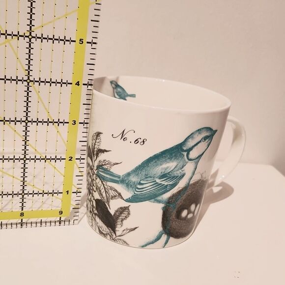Paula Scaletta paperproduce design bone china mug with Bird with nest print - Picture 10 of 10